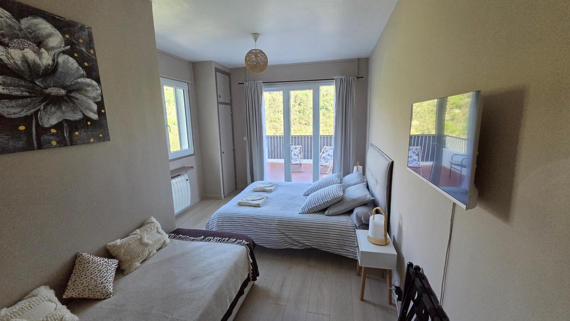Le Domaine De La Feuilleraie Bed & Breakfast Coaraze Bagian luar foto
