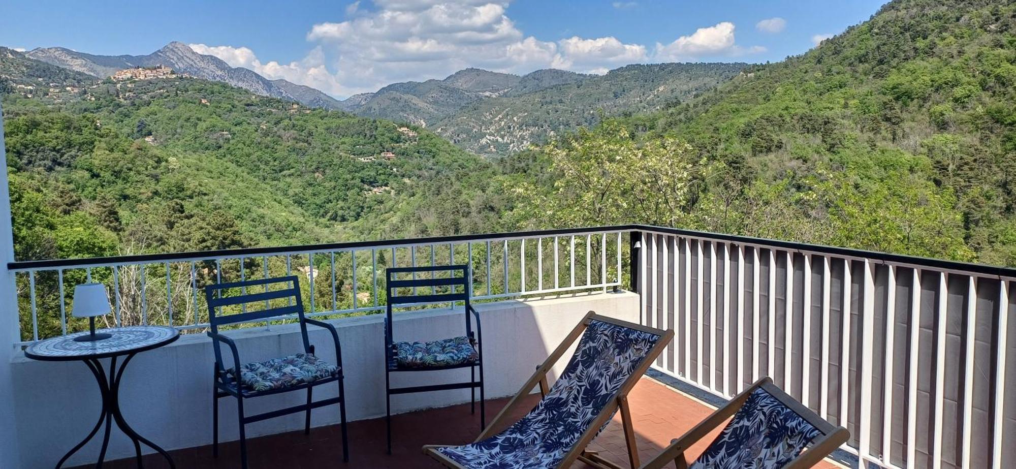 Le Domaine De La Feuilleraie Bed & Breakfast Coaraze Bagian luar foto